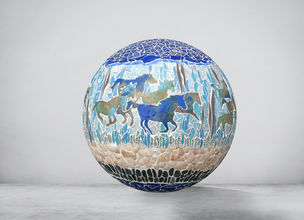 Pièces uniques - Sphere, chevaux et coquillages - ATELIER DE MOSAIQUE L.TORNO