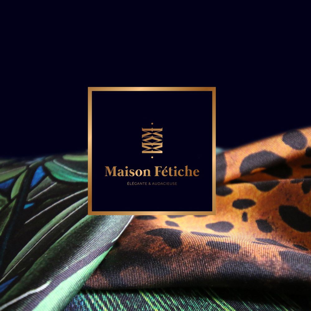 Tissus - Foulard / carré - FAUVE 90 - imprimé 100 % twill de soie - 90 x 90 cm - roulotté à la française - MAISON FÉTICHE