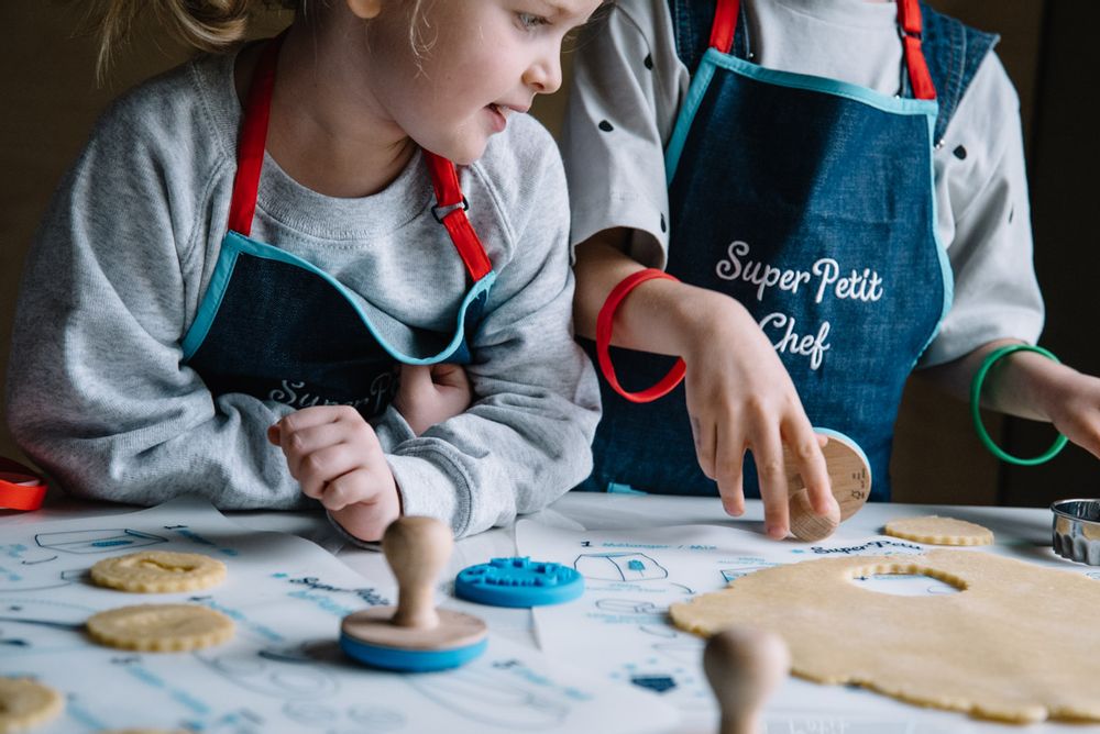 Accessoires enfants - Tablier enfant en denim brodé - SUPERPETIT