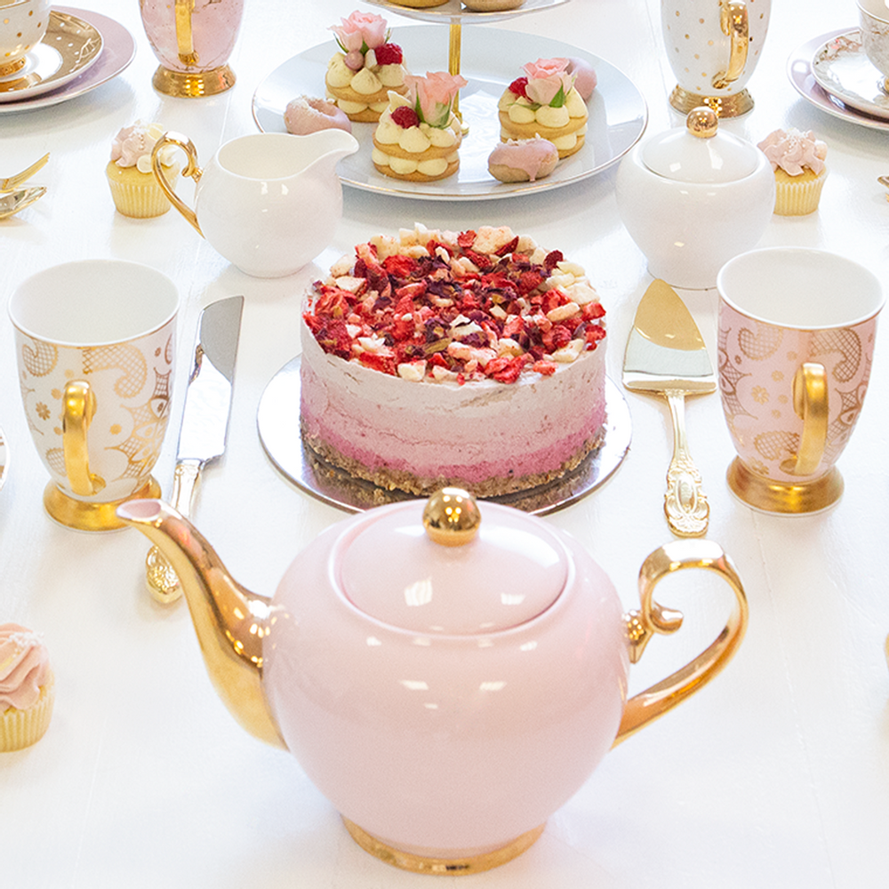 Gifts - Vintage Cake Server - CRISTINA RE