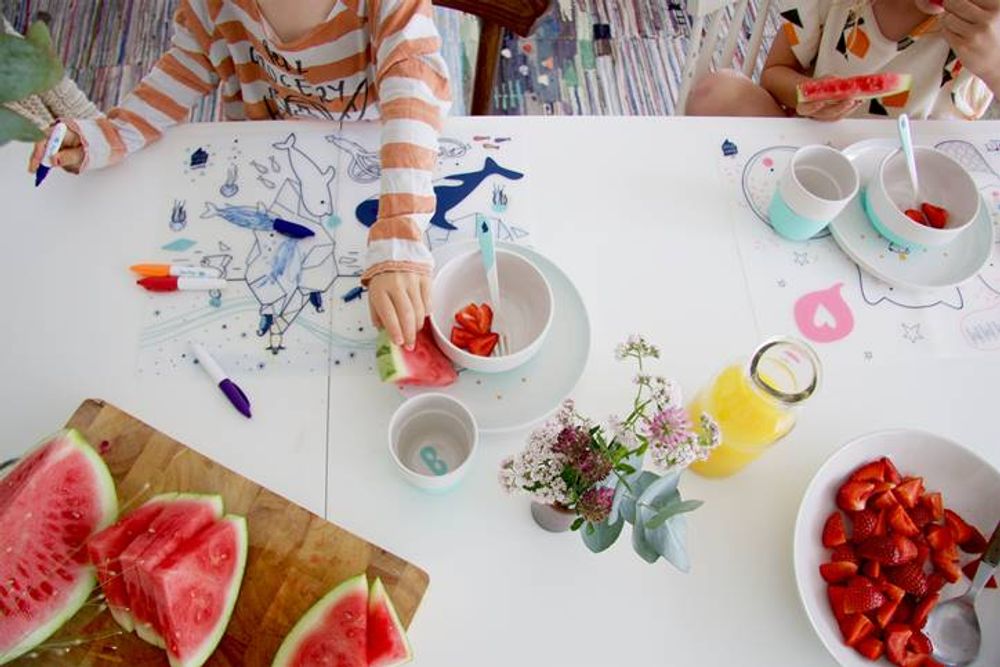 Stationery - Silicone colouring table mat for kids included 5 markers- On Iceberg - SUPERPETIT