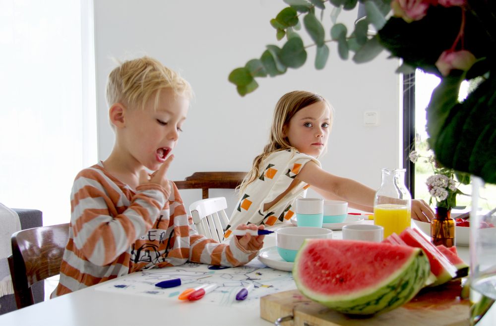 Stationery - Silicone colouring table mat for kids included 5 markers- On Iceberg - SUPERPETIT