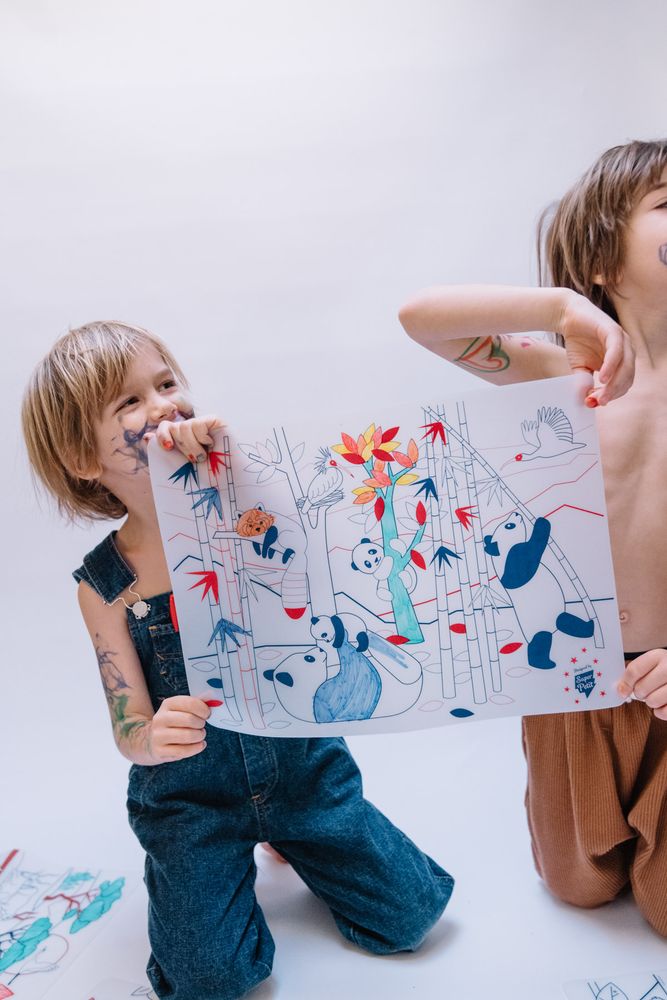 Papeterie - set de table en silicone à colorier avec 5 feutres effaçables inclus - thème Wildlife - PANDA - SUPERPETIT
