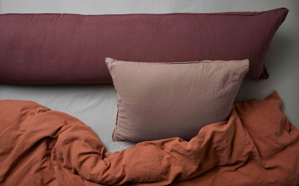 Hotel bedrooms - bedMATE pillow + washed linen pillowcase - SUITE702