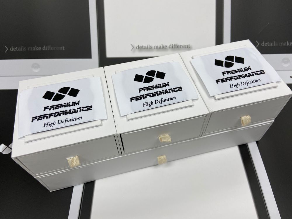 Other smart objects - Woven labels paper box packaging - SHUN SUM GROUP LTD.