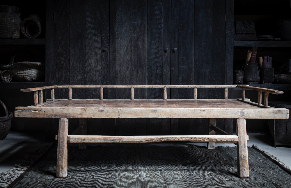 Dining Tables - Decorative objects antique furniture - ATMOSPHÈRE D'AILLEURS