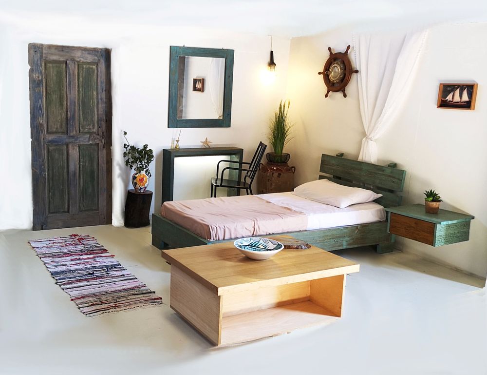 Decorative objects - Floating Night stand "Freedom" - LIVING MEDITERANEO