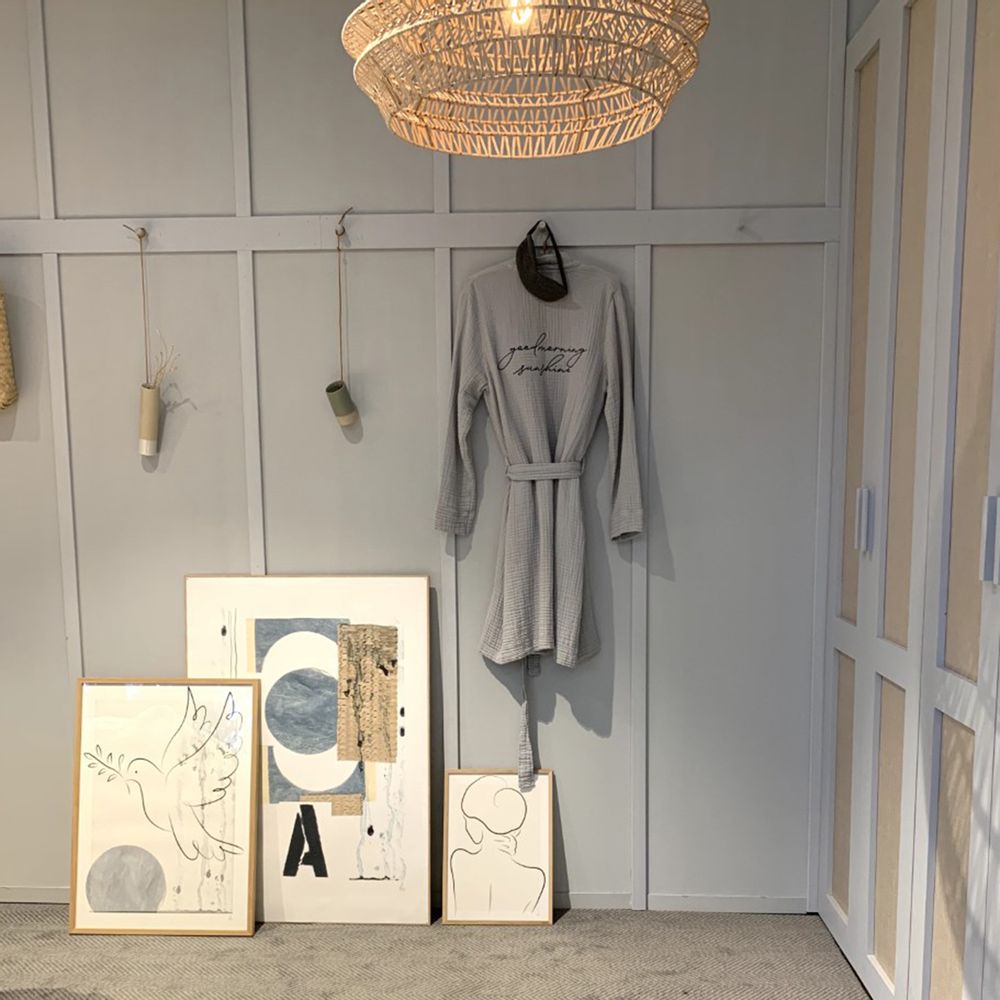 Poster - Embracing Silhouette Art Print - METTEHANDBERG ART PRINTS