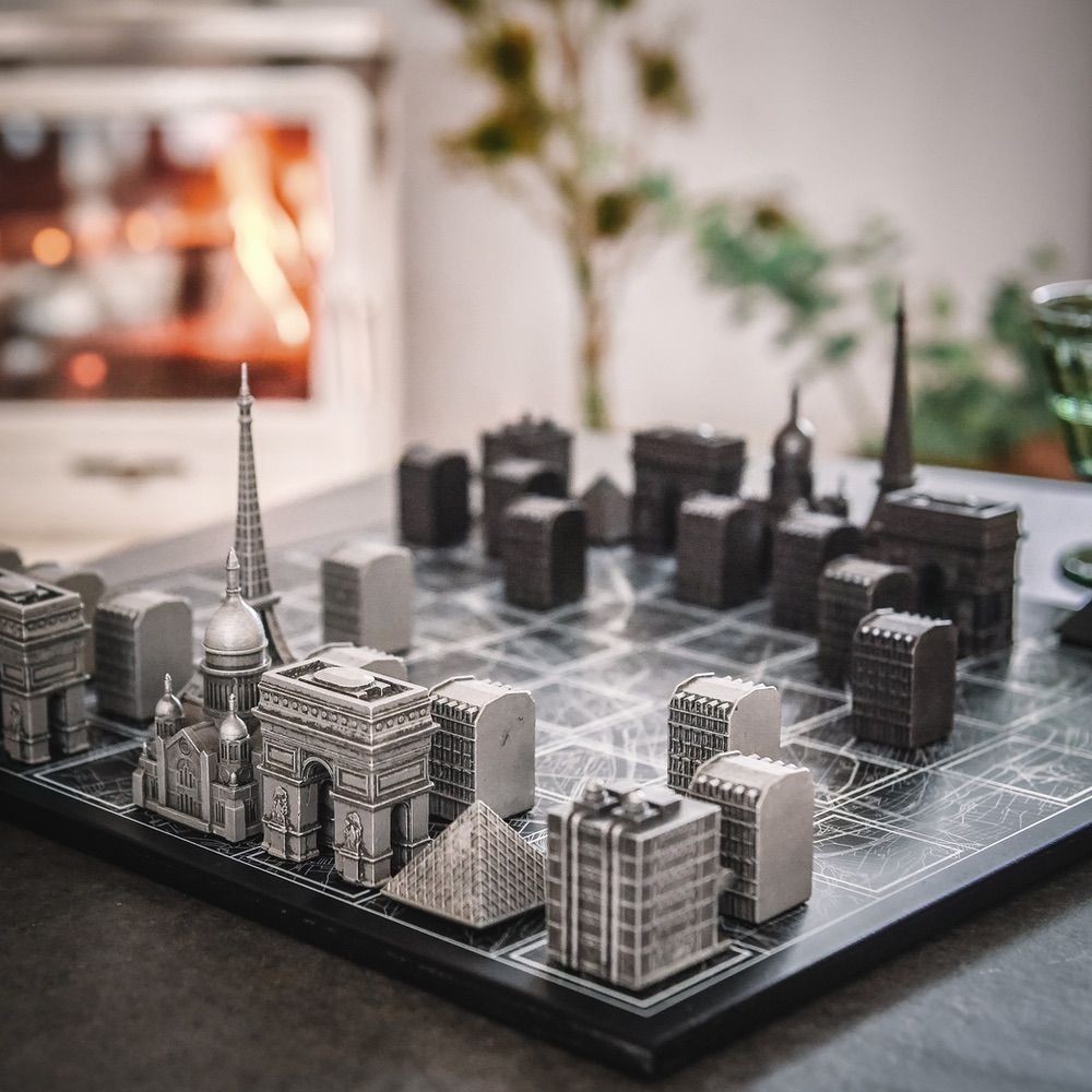 Objets design - Édition Paris en inox - SKYLINE CHESS LTD