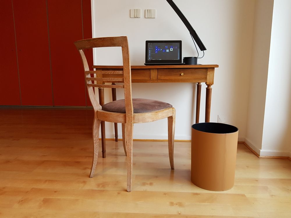 Other office supplies - LEATHER ARTICLES FOR WORK AT HOME & AT THE OFFICE - MIDIPY