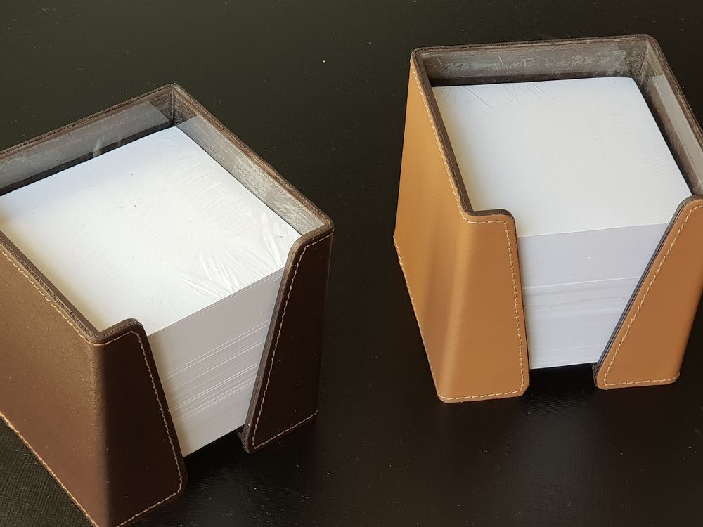 Other office supplies - LEATHER ARTICLES FOR WORK AT HOME & AT THE OFFICE - MIDIPY