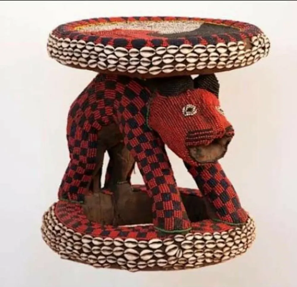 Decorative objects - Bamileke stool or coffee table or nightstand wooden storage furniture - HOME DECOR FR