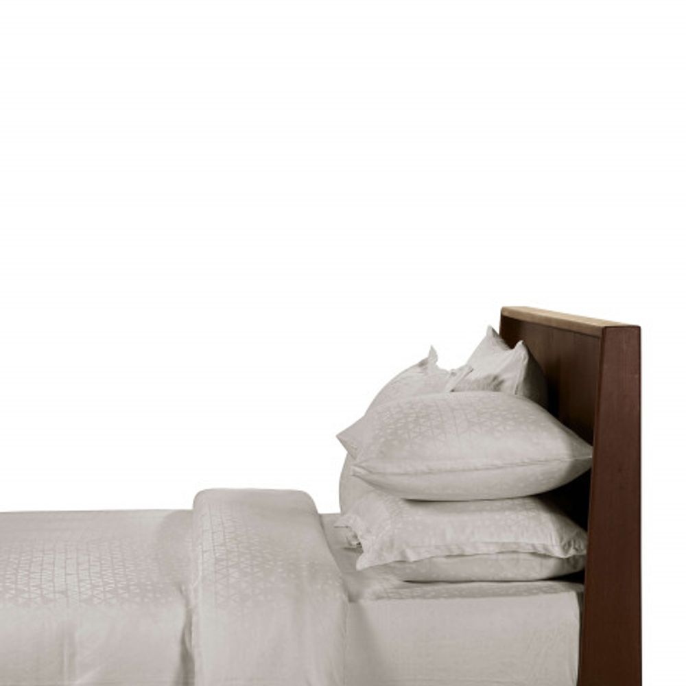 Bed linens - Triangle Bedding - L'APPARTEMENT
