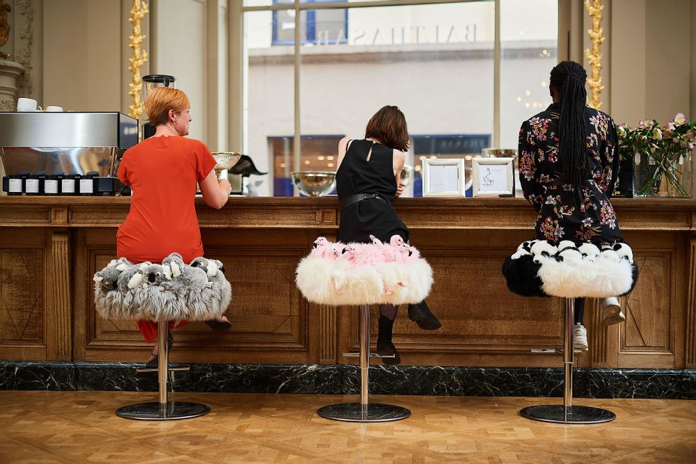 Objets personnalisables - Chaises de bar. - APCOLLECTION