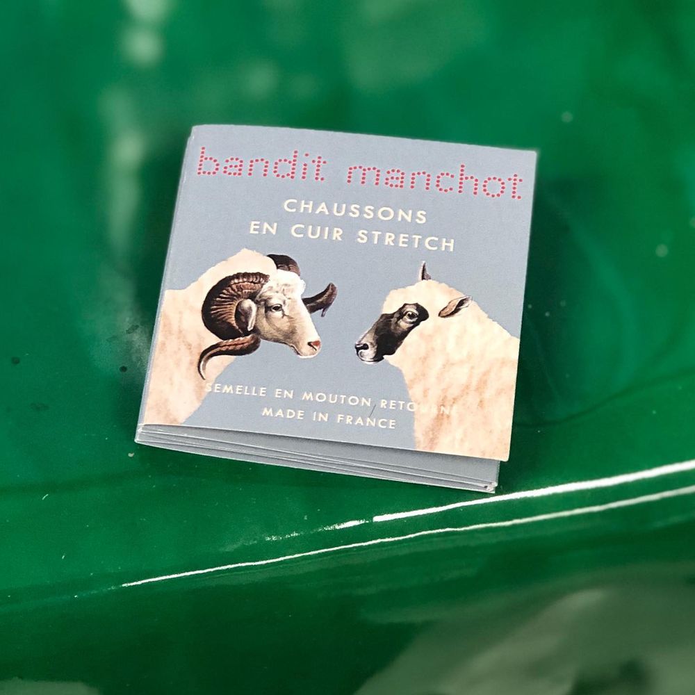 Homewear textile - CHAUSSONS À NUL AUTRE PAREILS - BANDIT MANCHOT