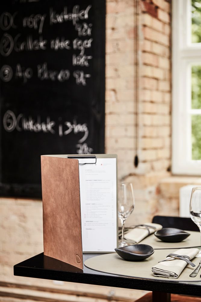 Services - MENU & WINE CARDS - LIND DNA