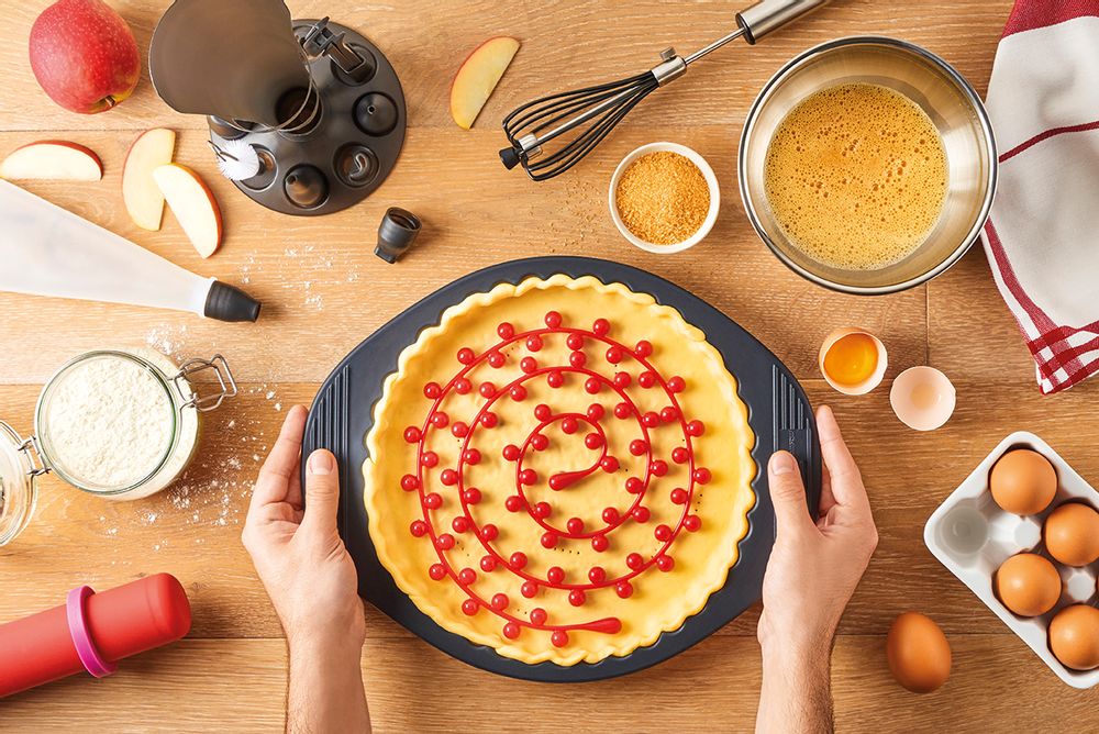 Kitchen utensils - BAKING CHAIN SILICONE PIE BOTTOM - RED - M&CO