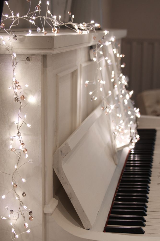 Cadeaux - Cluster Fairy Lights with Ornaments - LIGHT STYLE LONDON