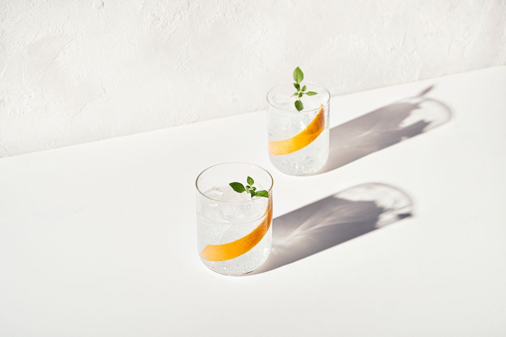 Cadeaux - Un gin non alcoolisée de qualité supérieure: NONA June 20cl - NONA DRINKS