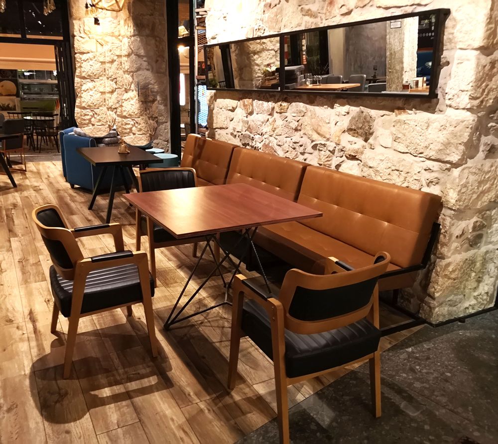 Dining Tables - Table star base with african walnut top - LIVING MEDITERANEO