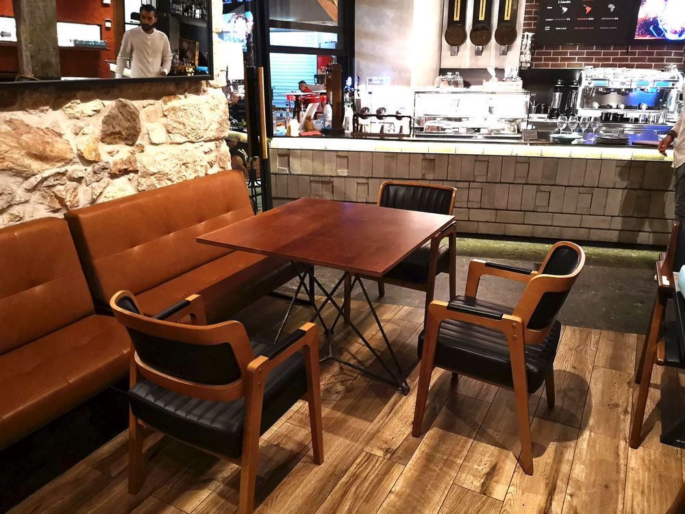 Dining Tables - Table star base with african walnut top - LIVING MEDITERANEO