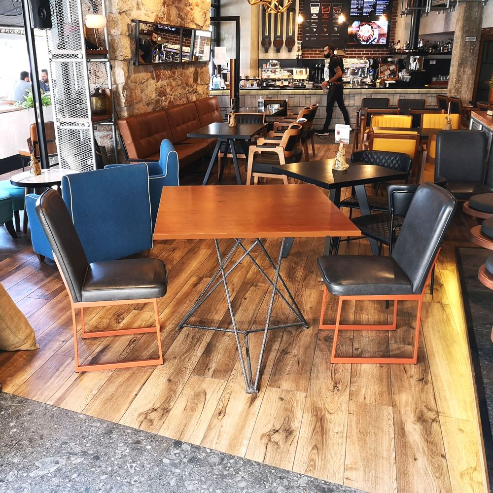 Dining Tables - Table star base with african walnut top - LIVING MEDITERANEO