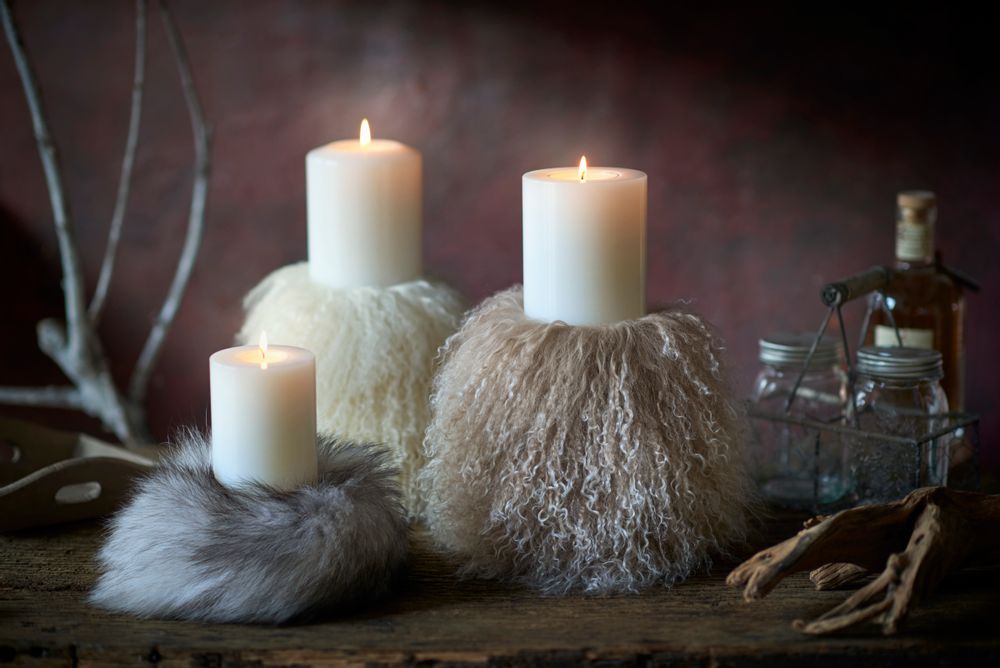 Objets design - Accessoire de bougie et refroidisseur de champagne en agneau tibétain en fourrure véritable comme  - QULT DESIGN GMBH