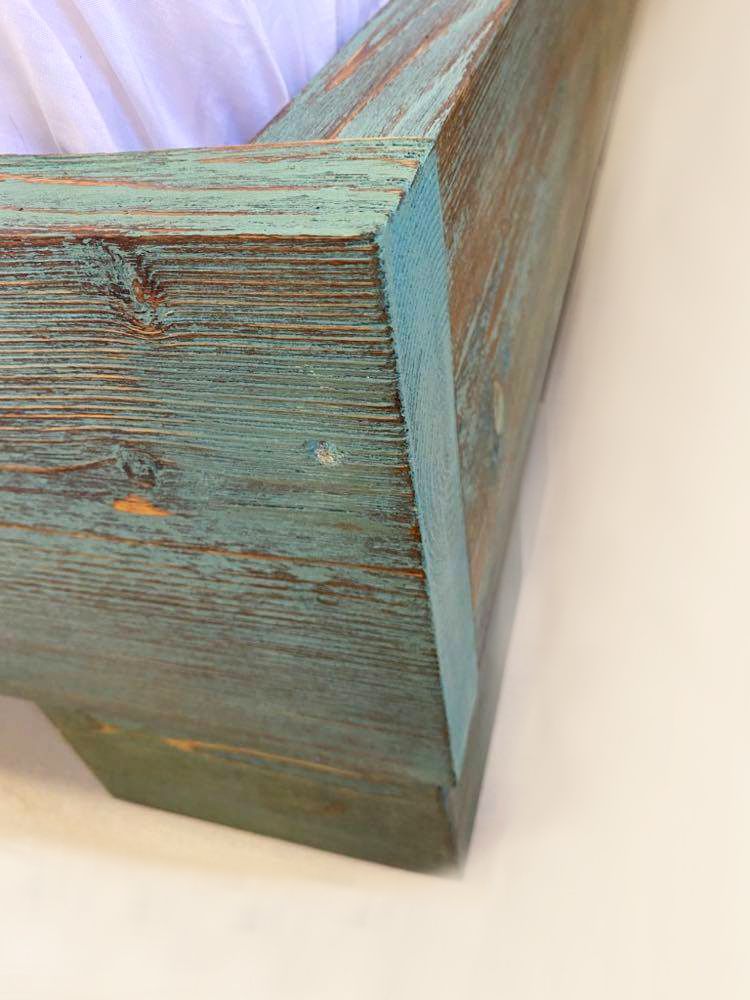 Objets design - Table de nuit en bois massif - LIVING MEDITERANEO