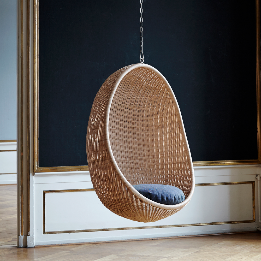 Chairs for hospitalities & contracts - Hanging Egg Chair  - SIKA-DESIGN DENMARK