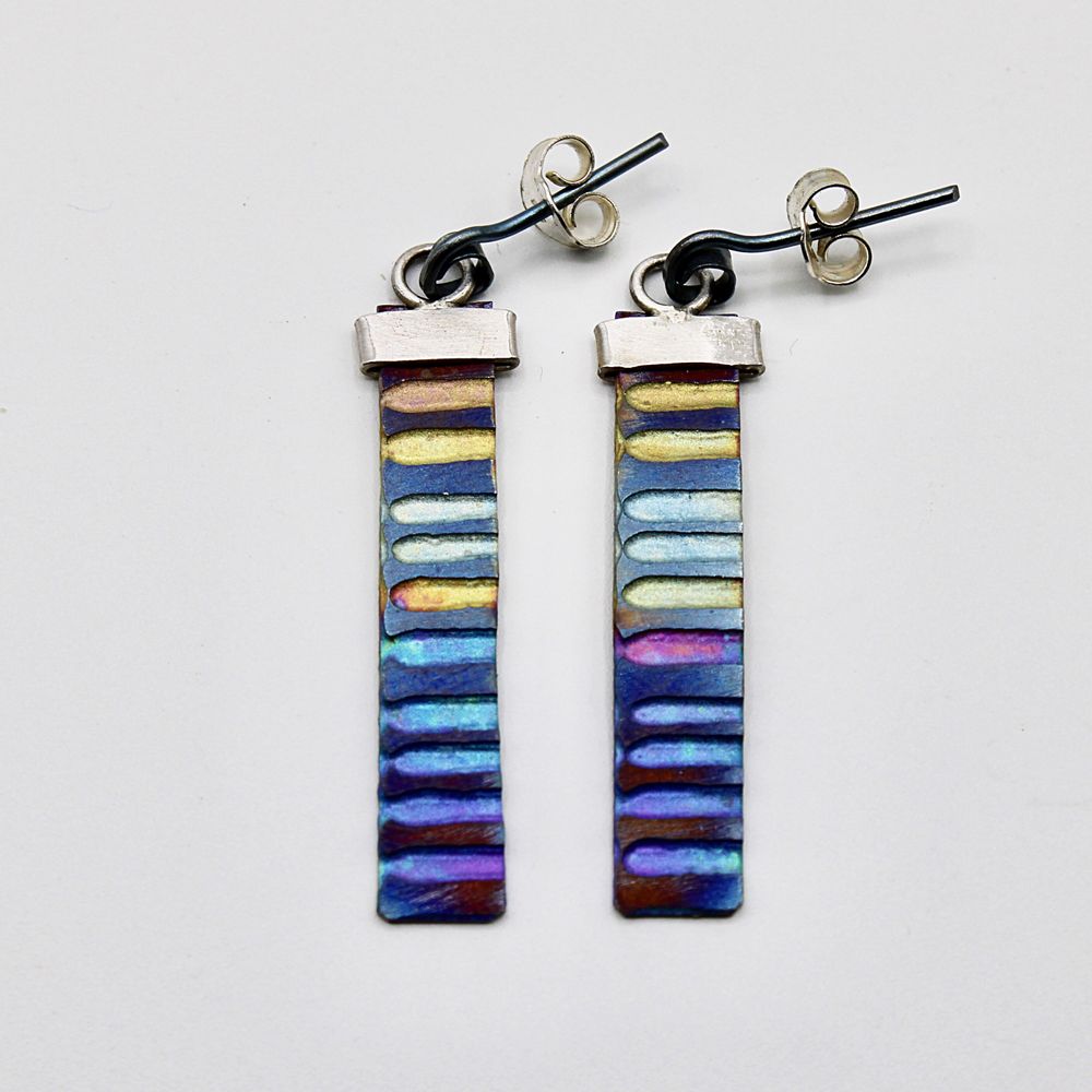 Gifts - Rectangular titanium earrings - PEDRO SEQUEROS