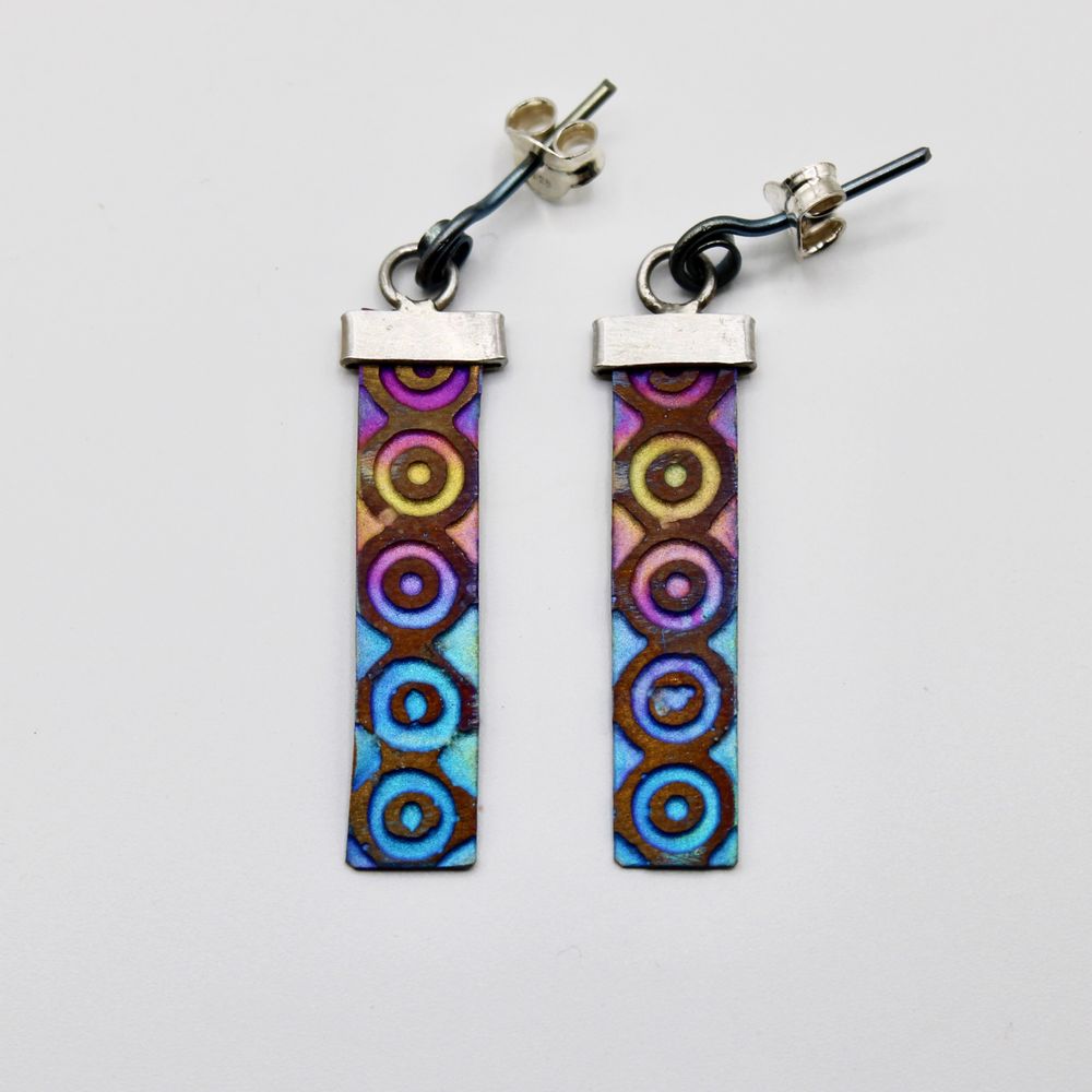 Gifts - Rectangular titanium earrings - PEDRO SEQUEROS