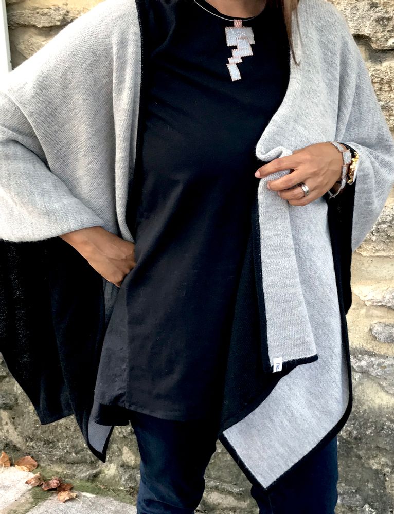 Apparel - Ruana Bicolor - T'RU SUSTAINABLE HANDMADE