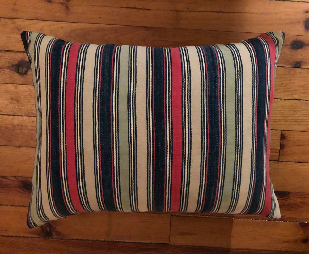 Fabric cushions - Unique piece cushions - IXCASALA