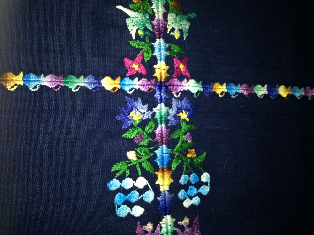 Coussins textile - Broderies. - IXCASALA