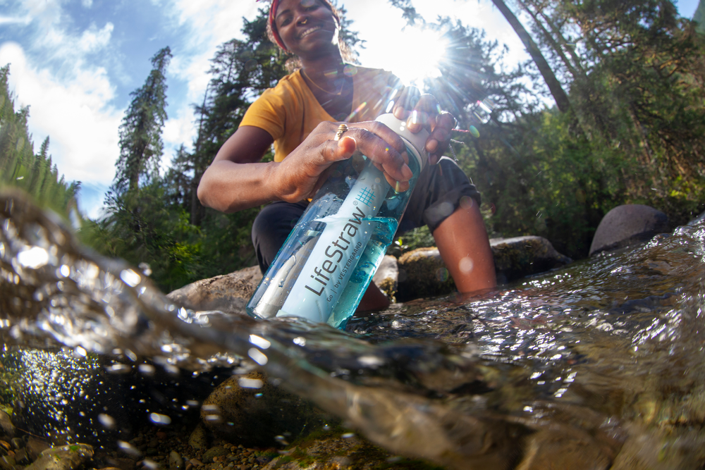 Travel accessories - Bottle with water filter 0.65L, BPA-free plastic, clear blue - LIFESTRAW®