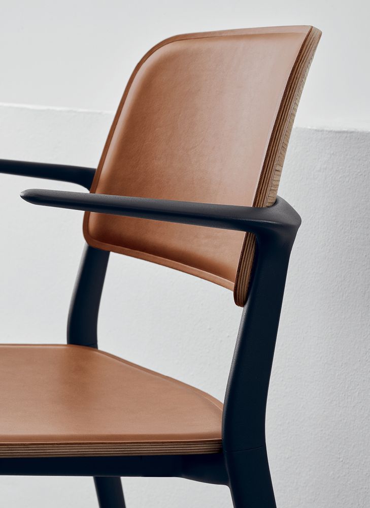 Chaises - APPIA - AGENCE PISE