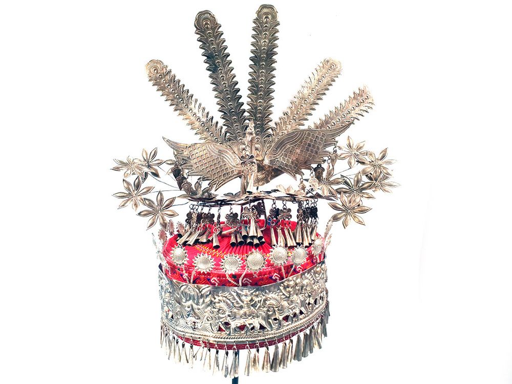 Decorative objects - Chinese Minority Headdress and Jewelry - ASIADECORATION / OBJETSCHINOIS