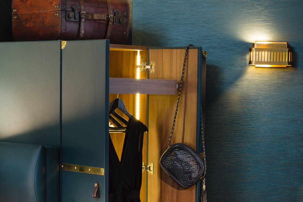Chambres d'hôtels - TARYA WALL LAMP - GONG BY JO PLISMY