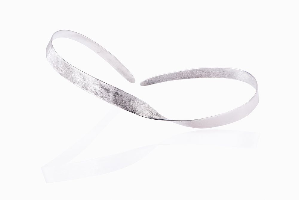 Orfèvrerie - Collier MOEBIUS. Collier fait main en argent sterling - CHIARA DE FILIPPIS