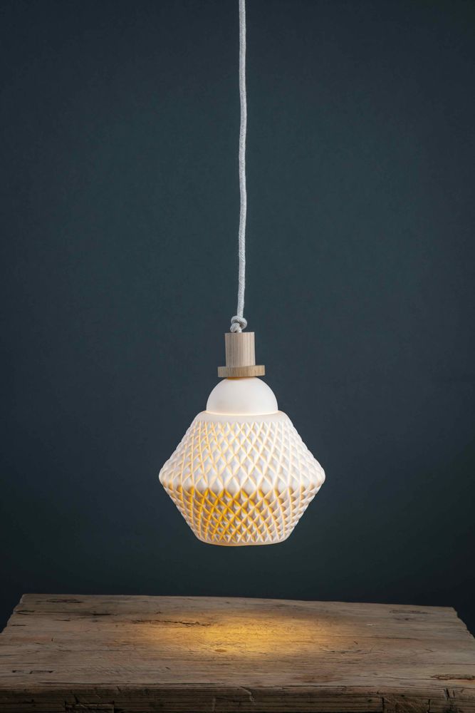 Hanging lights - Les Georgettes - SANDRINE TORTIKIAN