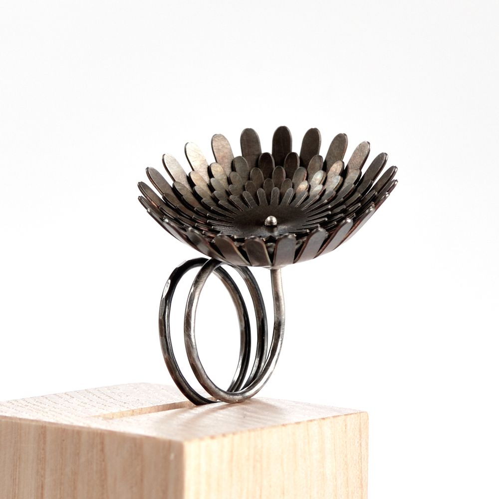 Jewelry - “DANDELYON_01" Ring - ANDREA VAGGIONE PAYSAGES INSTABLES