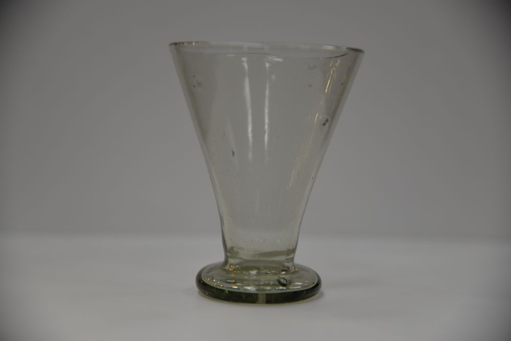 Stemware - Flared Tapered Foot Glass - SALAHEDDIN GLASSWARE