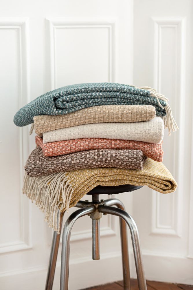 Decorative objects - FEROE tweed effect throw - TOISON D'OR