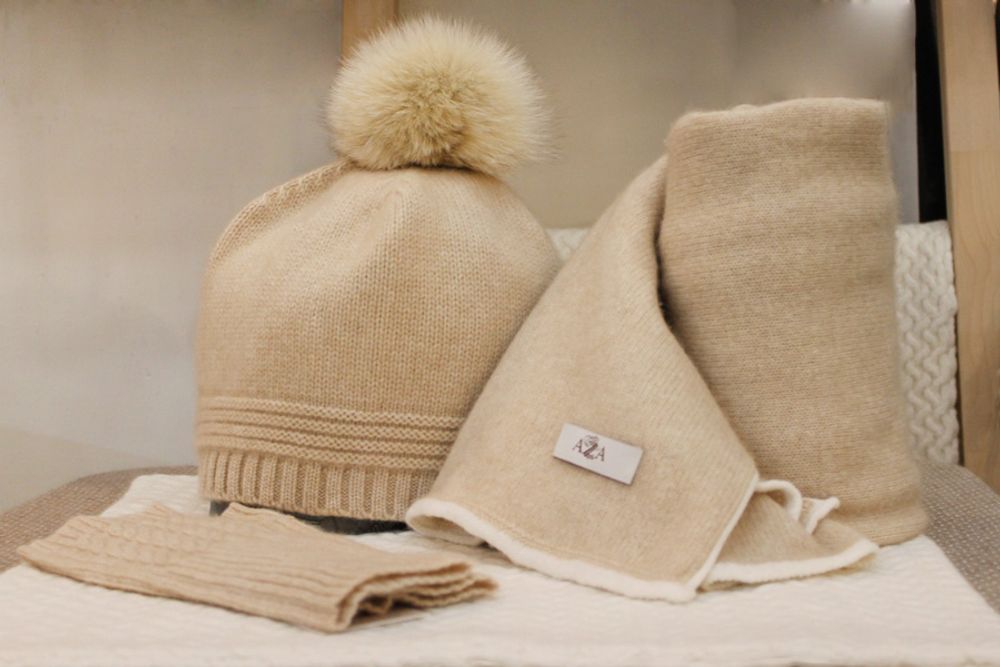 Chapeaux - Accessoires Bonnet, Châle & Gants en cachemire de Mongolie - AZZA DESIGN STUDIO ORGANIC CASHMERE MONGOLIE