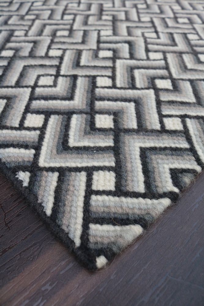 Classic carpets - Y-Knot Geometric Carpets - MEEM RUGS