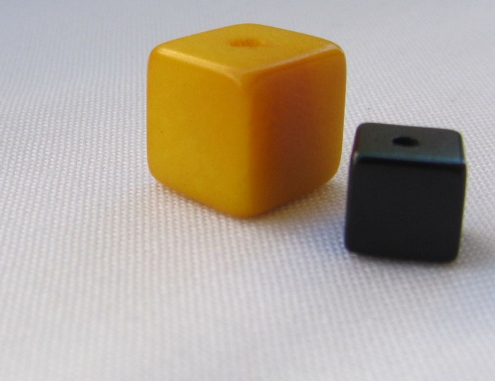 Artistic hardware - Cubes in TaguaNut. Vegetal ivory - TIERRATAGUA & CREATIERRA