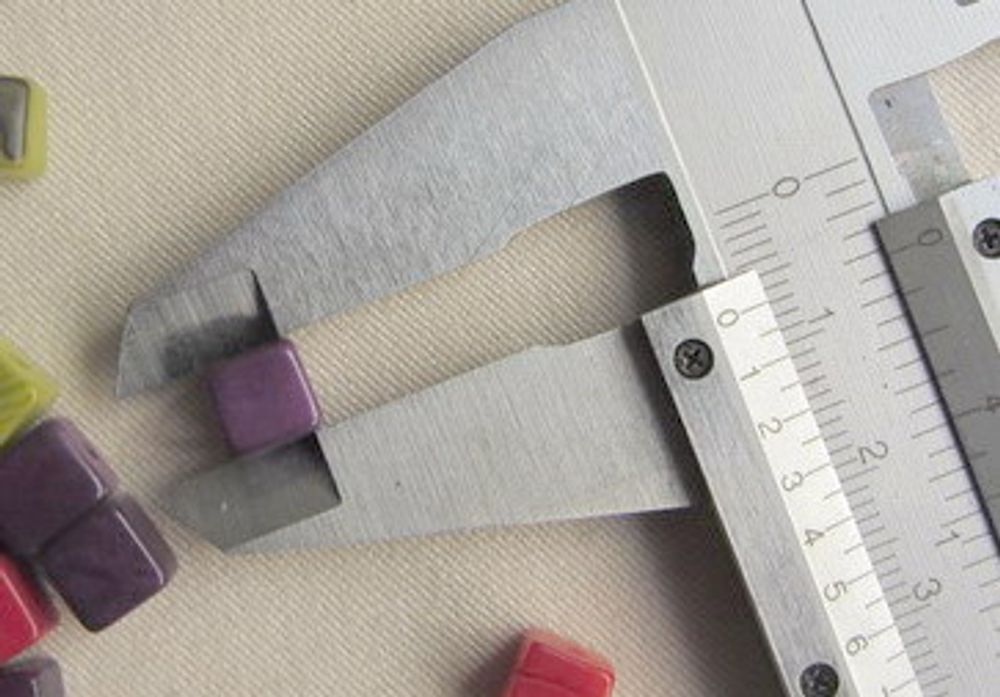 Artistic hardware - Cubes in TaguaNut. Vegetal ivory - TIERRATAGUA & CREATIERRA