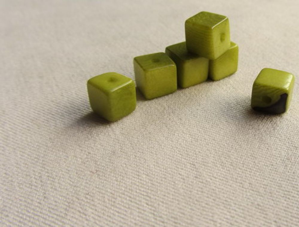 Artistic hardware - Cubes in TaguaNut. Vegetal ivory - TIERRATAGUA & CREATIERRA