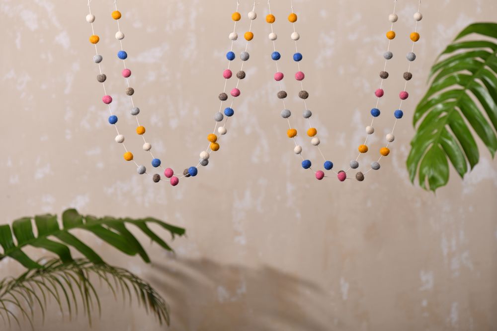 Christmas garlands and baubles - Handmade Felt Garlands - DE KULTURE WORKS