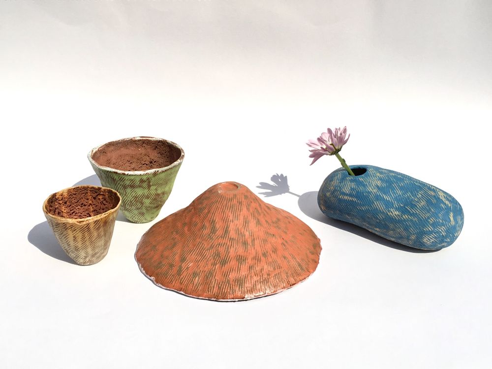 Sculptures, statuettes and miniatures - Keep In Touch : On Celebrating human touch - LAMUNLAMAI. CRAFTSTUDIO